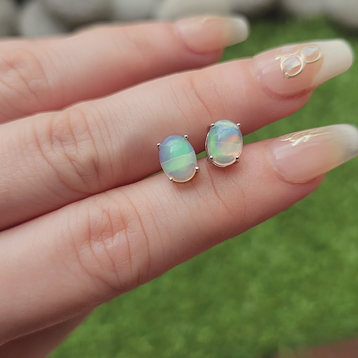 Opal earring silver video