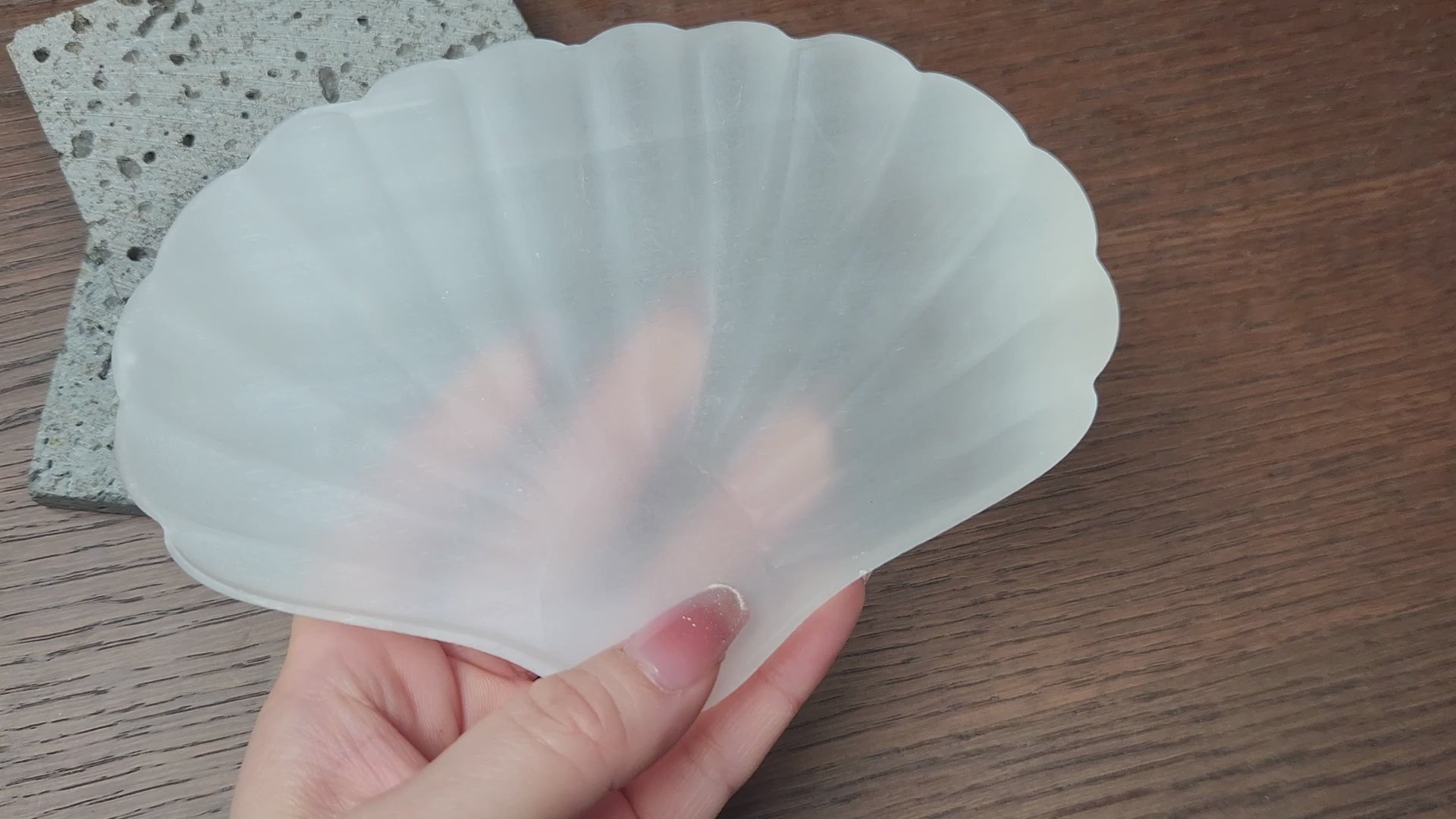 Crystal selenite Clam Shell Plate Video