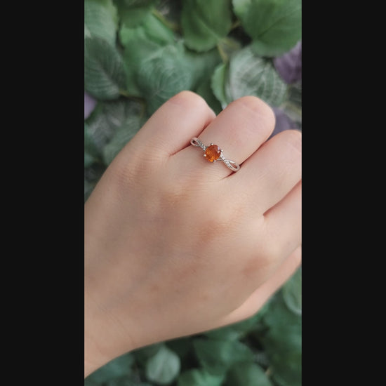 Birthstone Fanta Garnet Infinity Ring Video