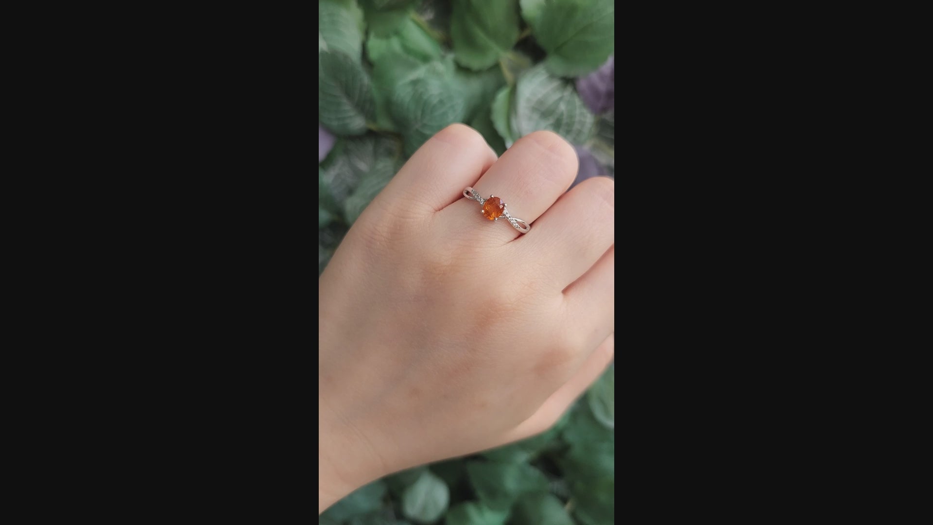 Birthstone Fanta Garnet Infinity Ring Video